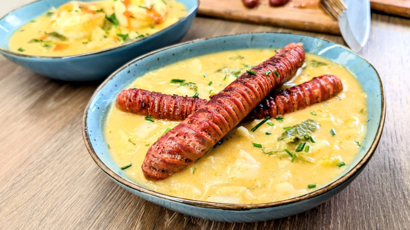 Kelkáposzta főzelék sült kolbásszal