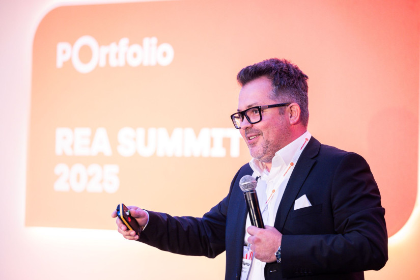 Fülöp Krisztián, a Duna House Cégcsoport Credipass üzleti vezetője a REA SUMMIT 2025 – Powered by Pénzcentrum konferencién 2025. szeptember 17-én.