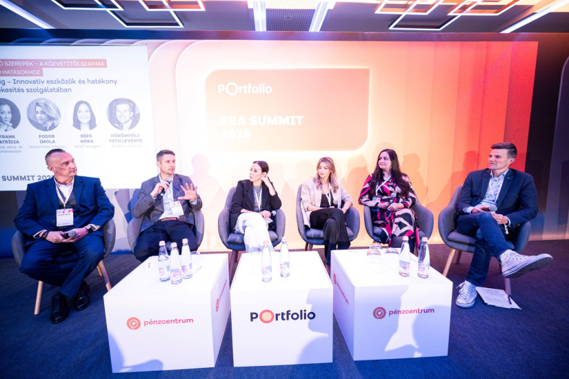 Bíró Nóra, testbeszédszakértő, a MOST Hungary sales trénere, Fodor Imola, home stager, ingatlanfejlesztő, marketing szakértő (Imola Fodor Interiors),  Frank Patrícia, stylist, stílus- és színtanácsadó, Kovács László, 3D Scan Plus alapítója, cégvezetője és Pacsek János, a BestLine Consulting értékesítési trénere hideghívás- és kifogáskezelés specialista a REA SUMMIT 2025 – Powered by Pénzcentrum konferencián 2025. szeptember 17-én.