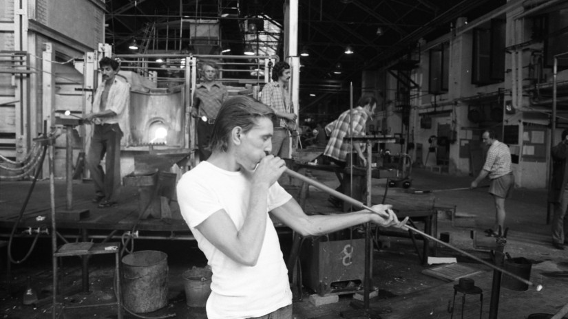 Salgótarjáni Öblösüveggyár 1982-ben / Fortepan /Fotó adományozó: Magyar Rendőr