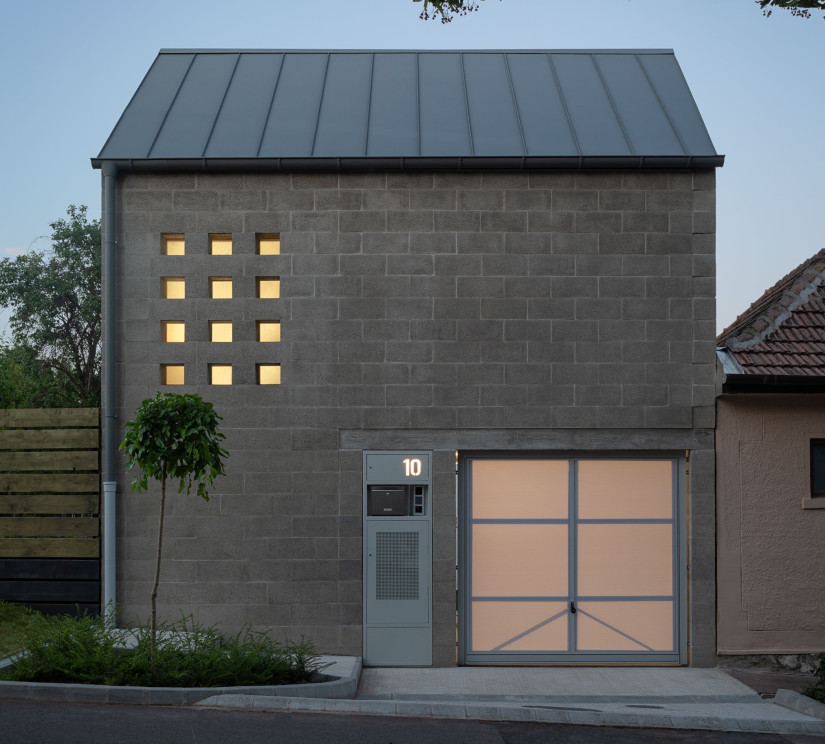 Leier főtámogatói különdíj - Családi ház Eger - Fajcsák Dénes Fábián Gábor