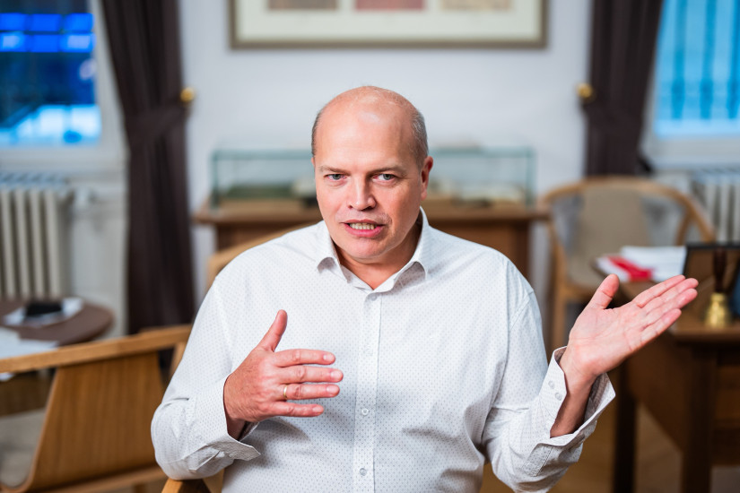 Csapodi Zoltán, az ELTE Trefort Ágoston Gyakorló Gimnázium igazgatója.