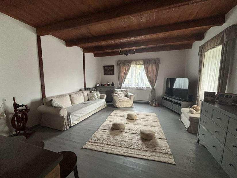 Ilyen lett a gombai parasztház nappalija. Fotó: Gáspár János