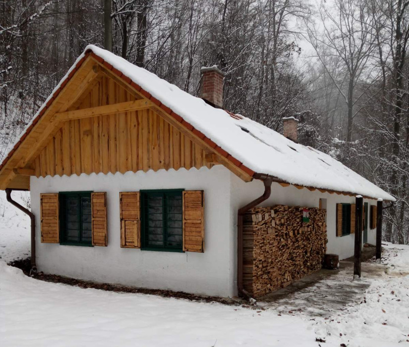 Fotó: Katona Ferenc, Farkasgödöri kulcsosház