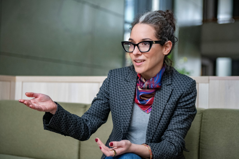 Dobos Emese, a KRTK kutatója. Fotó: Bácsi Róbert László.