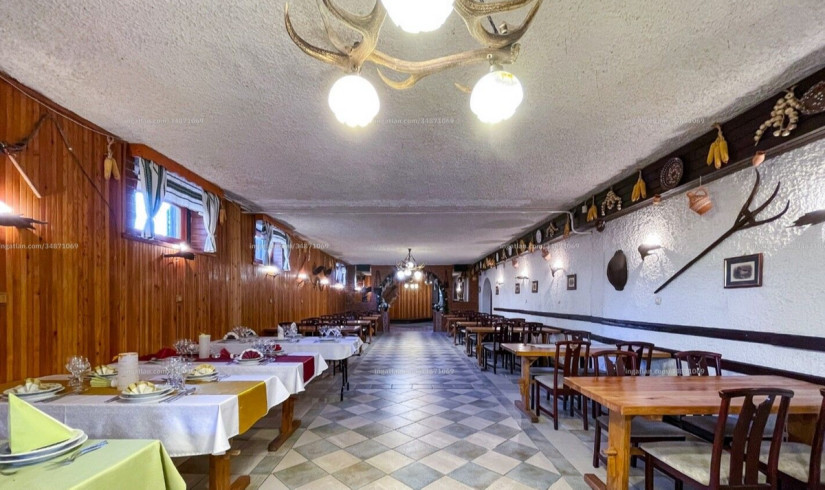 Balatonalmádiban, Vörösberény városrészben eladó a Pinkóczi Csárda.
Fotó: ingatlan.hu