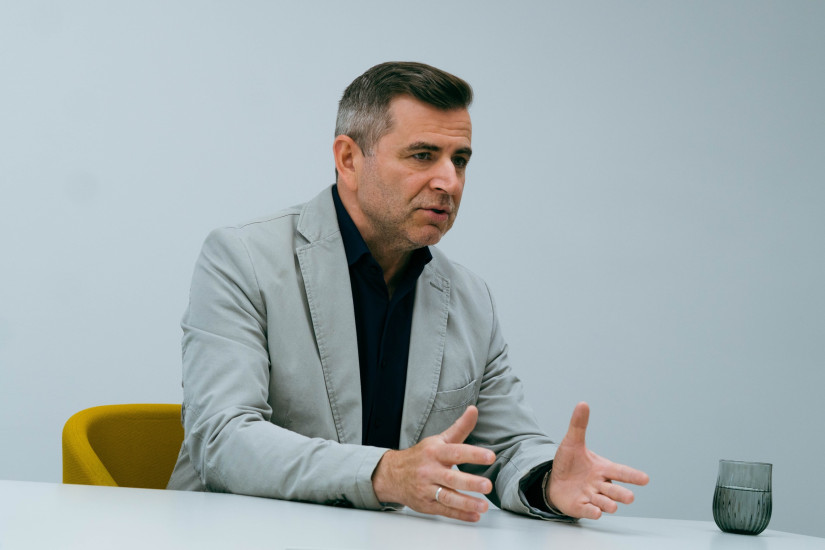 Szerémi Péter, kommunikációs tréner.