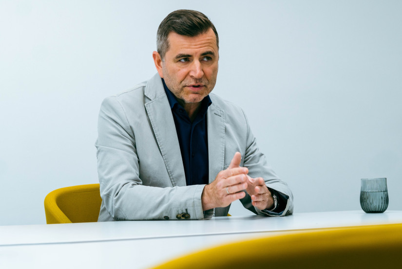 Szerémi Péter, kommunikációs tréner.