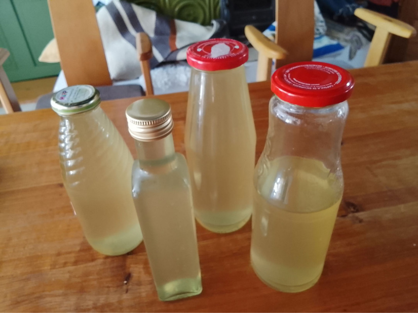 1,5 liter vízből most ennyi szörp lett (Fotó: Pais-H Szilvia)