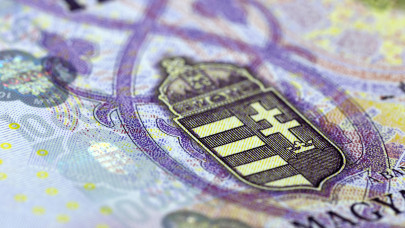Még mindig veszik a magyarok az állampapírt, mint a cukrot: tudnak valamit?