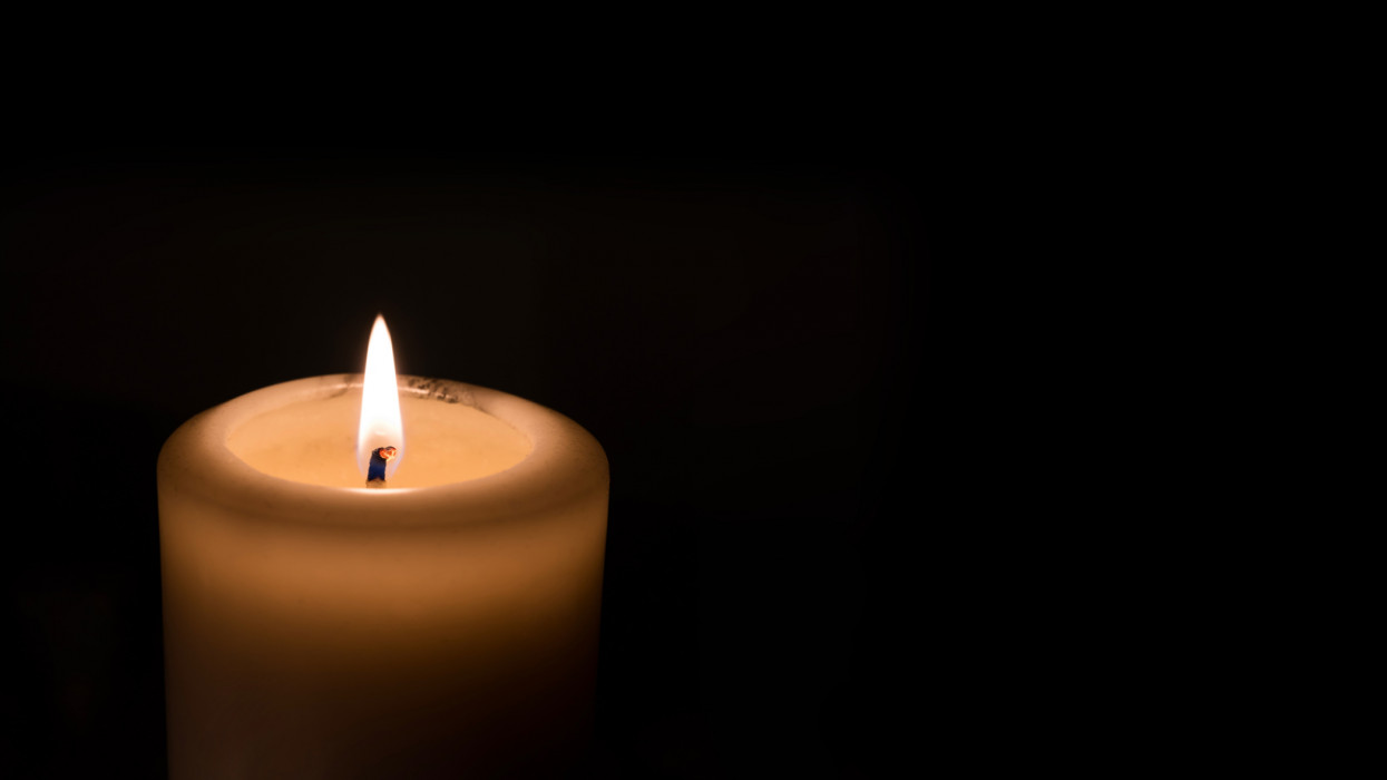 Candlelight with black background cimlapi