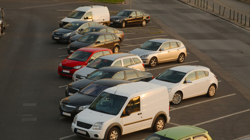 Nemzetközi körözést adtak ki a pesti parkolási maffia feje ellen: sejthető, melyik országba menekült Fürst György