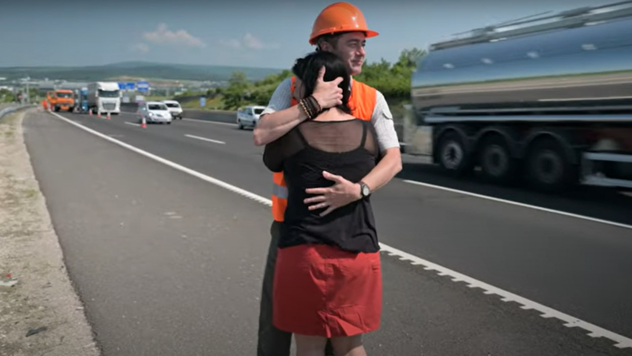 Szívfacsaró videó: erre kéri a közutas dolgozó özvegye a magyar sofőröket