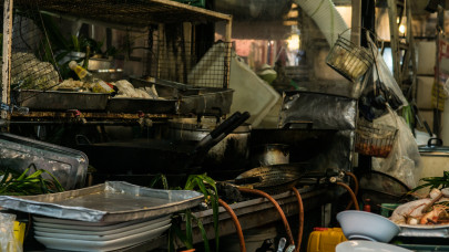 Budai éttermet zárt be a hatóság: elképesztő mocsok és kosz volt a konyhán, ez rémesen undorító