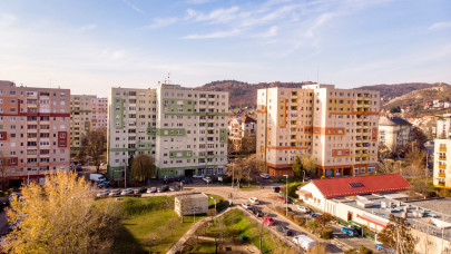 Rejtélyes trágyaszag keseríti a fővárosiak életét: még a Szigeten is érezni a bűzt