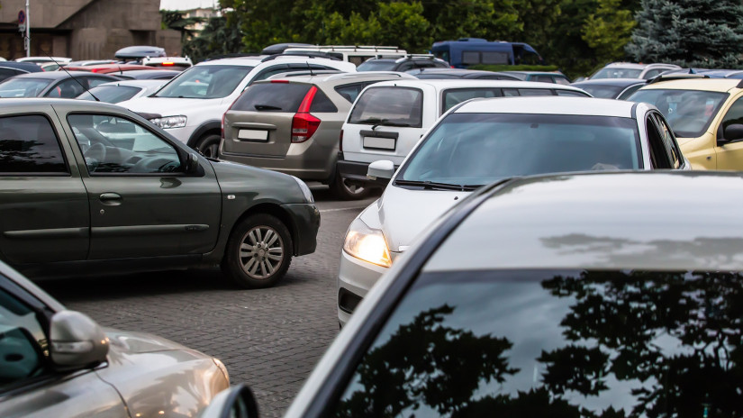 Lejárt a türelmi idő, újabb övezet vált fizetőssé: jön a büntetés, ha jegy nélkül parkolsz itt
