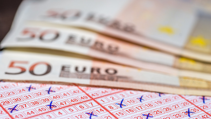 Hatalmas mázli az Eurojackpoton: újabb magyar milliomost avattak az európai szuperlottón