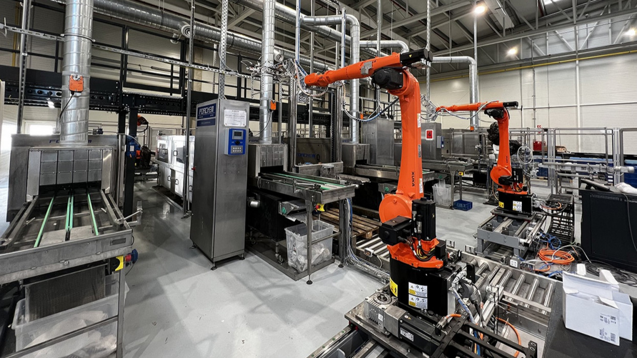 Robottechnológiával működő automata ipari mosót fejlesztett a Logicon Invest Magyarország Kft. (x)