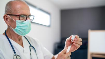 Fontos hír jött a nyugdíj előtt álló magyaroknak: ez még 2026-ban is jár nekik