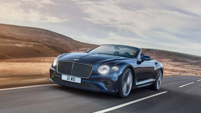 Mit nekik a COVID-válság: minden rekordot megdöntöttek a Bentley eladásai