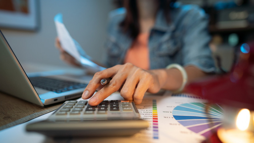 Családi pótlék utalás 2025 december: mikor jön a decemberi családi pótlék, írják jóvá az összeget?