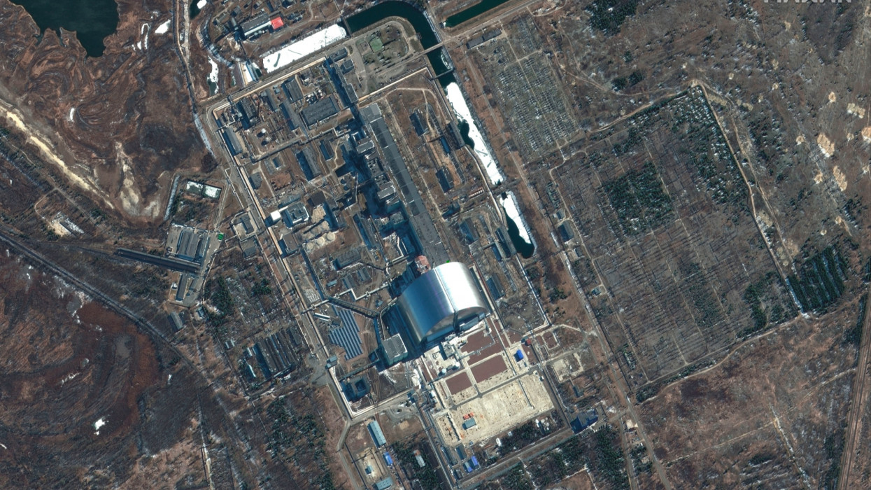 Az orosz katonák megkezdték a kivonulást a Csernobili Atomerőműből