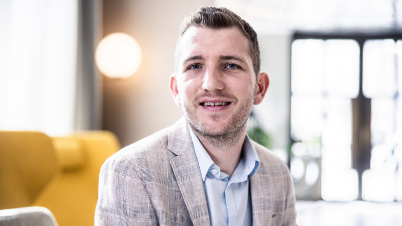 Kövesdi Gábor: A közösségi finanszírozás hozta el a magyar rendszerváltást