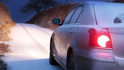 Szombat estétől visszatér a tél: 10 centiméternyi friss hó is hullhat