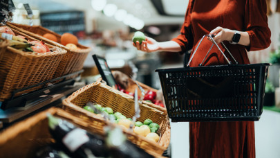 Egyre rosszabbul járnak az élelmiszerboltok az árstoppal: végül ezt is a vásárlók fizetik meg