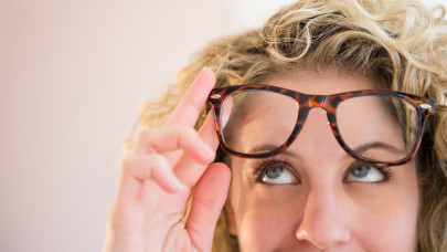 Multifokális szemüveg árak: miért jó és mennyibe kerül egy multifokális szemüveg?