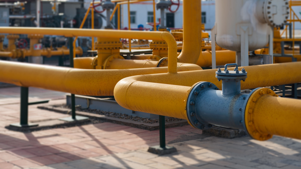 Pipeline and valve of chemical plant