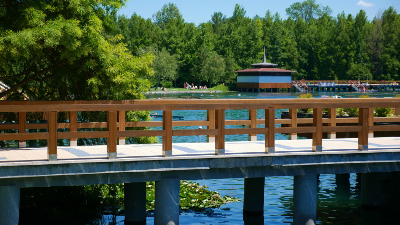 Ennek sok potyázó örülni fog: vége a büntetés-cumainak, szabadstrand lehet Hévízi-kifolyóból