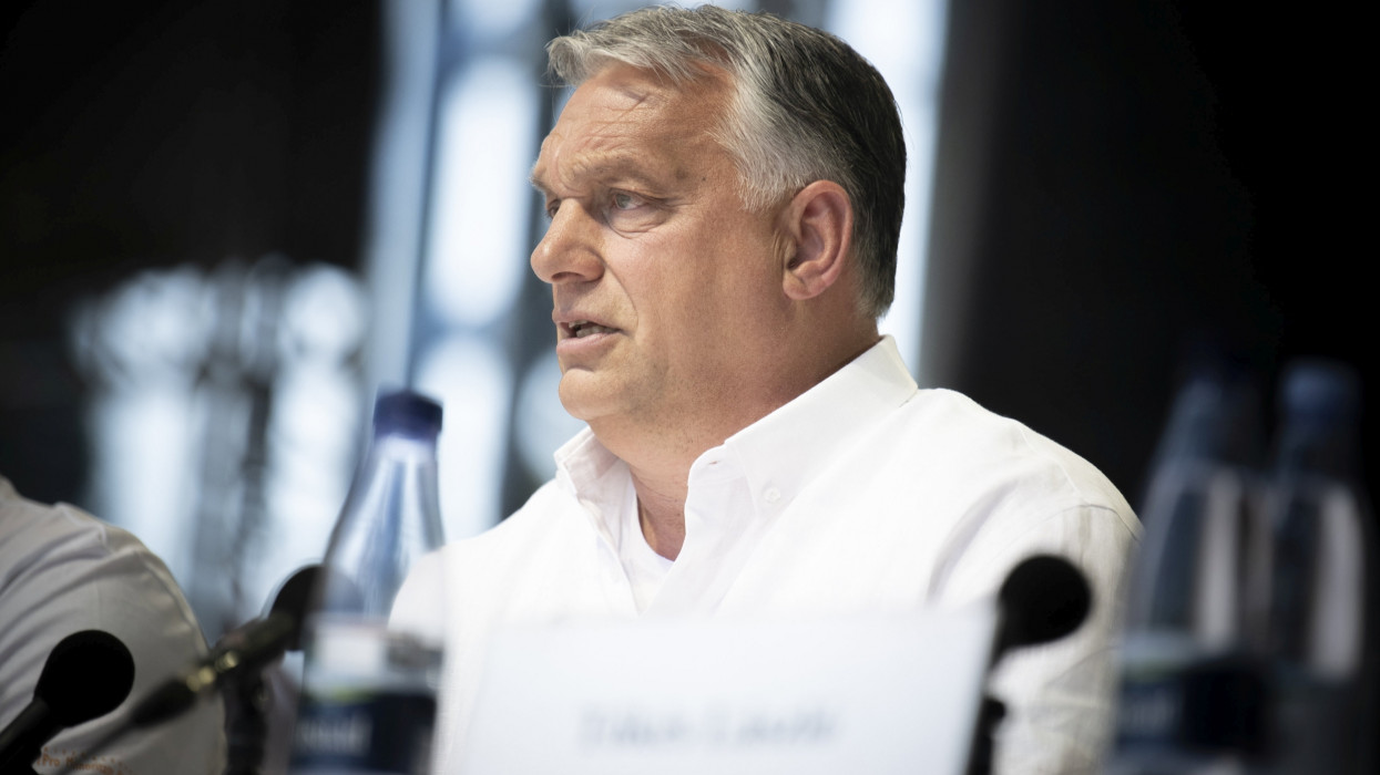 Megszólalt Orbán Viktor: nehéz év lesz 2023, de a nyugdíjasok kapnak prémiumot