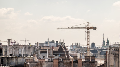 Kezd életre kelni a magyar építőipar: nem tudni, meddig tart a lendület