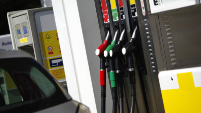 Visszafogott tankolásra kérik a magyarokat a benzinkutasok: kevés lehet a nyitva tartó kút a jövő héten