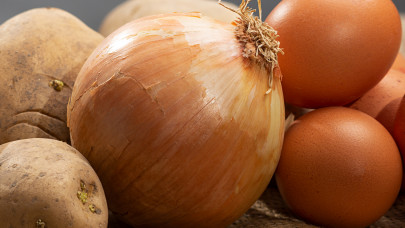 Árstop: maximum ennyibe kerülhet a tojás, burgonya a magyar boltokban