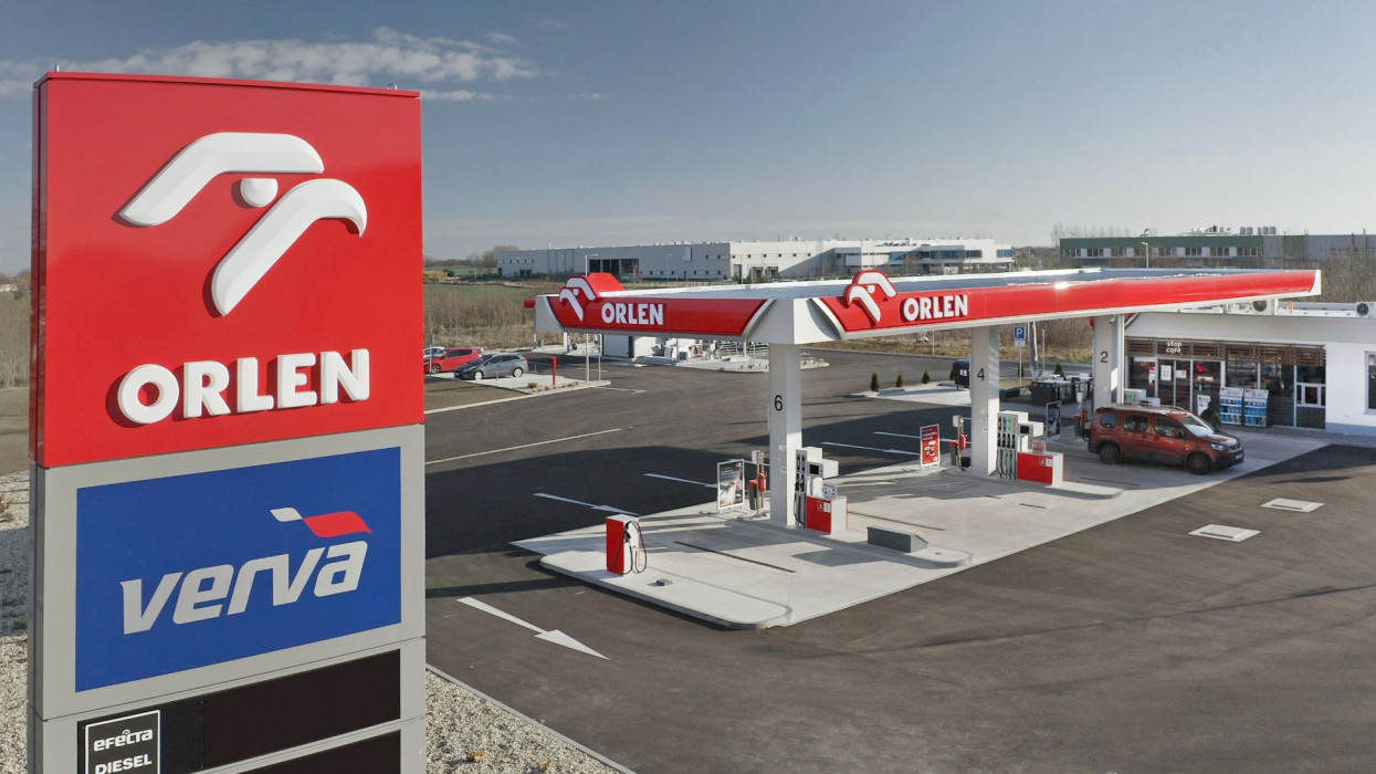 Itt a bejelentés: új benzinkút-lánc jön Magyarországra, 143 töltőállomást nyitnak