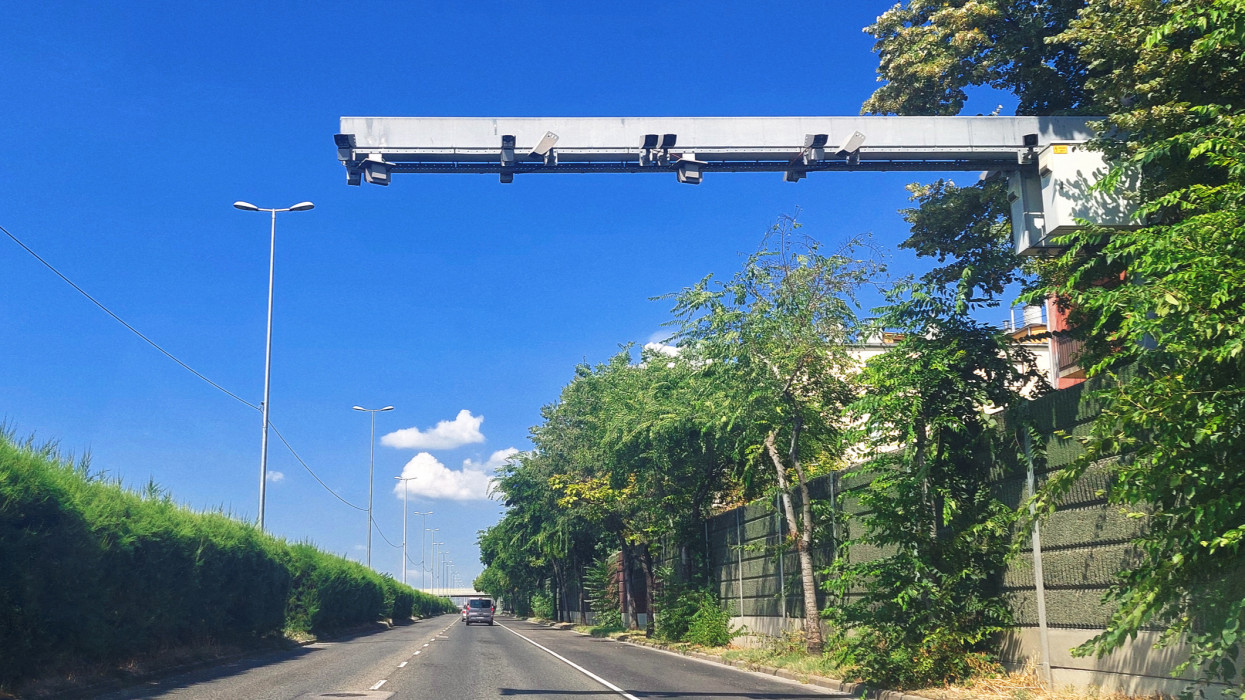 M5 motorway, near Budapest traffic speed camera traffipax
