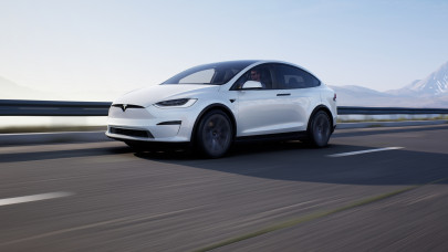 Milliós áresést jelentett be a Tesla Magyarországon: ennyibe kerül mostantól sokak álomautója