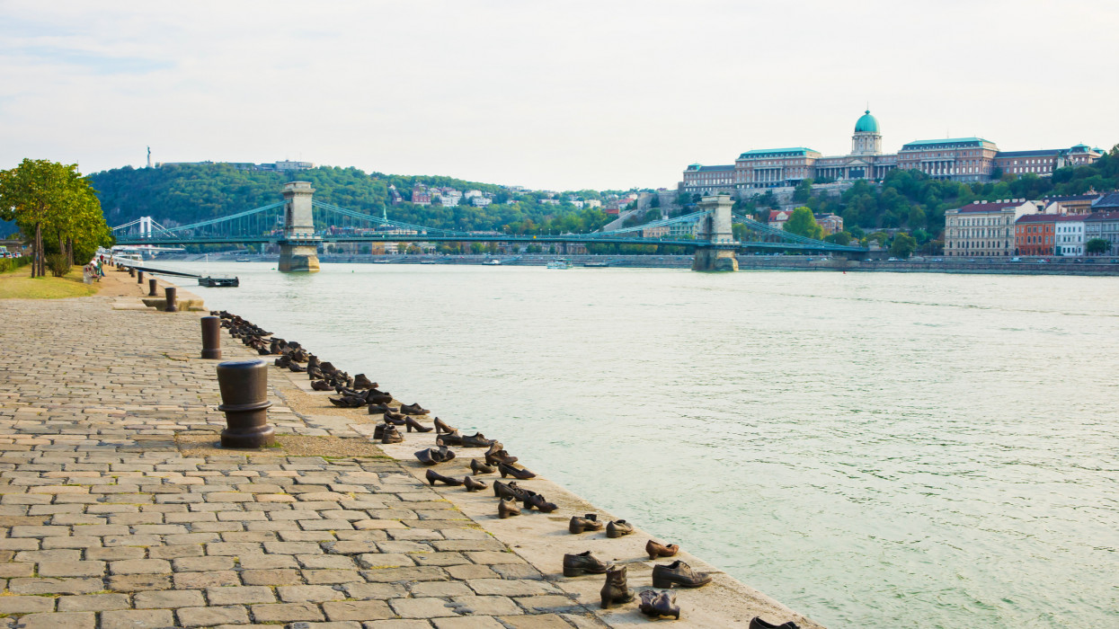 Budapest, Hungary - August 31, 2012: Holocaust Memorial, Buda Castle and Chain Bridge over the Danube River in Budapest, Hungary