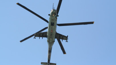 Most érkezett: lezuhant egy helikopter a Balatonnál, ketten utaztak rajta - VIDEÓVAL!