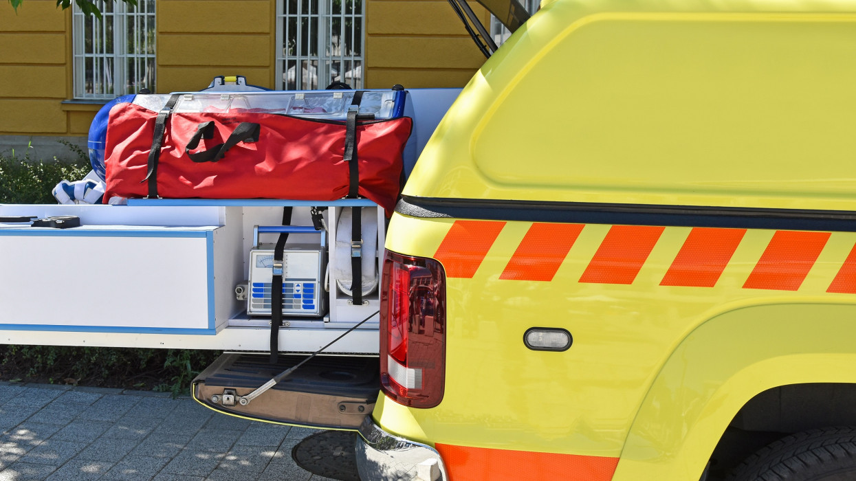 Ambulance and equipments