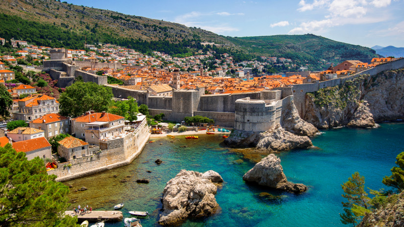 Elege lett a helyieknek a turistákból: elképesztő korlátozásokat vezetett be Dubrovnik