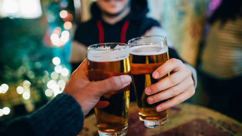 Sokk a sörkedvelőknek: nem semmi dolgot találtak svájci tudósok, ezt sokan nem tudták kedvenc italukról