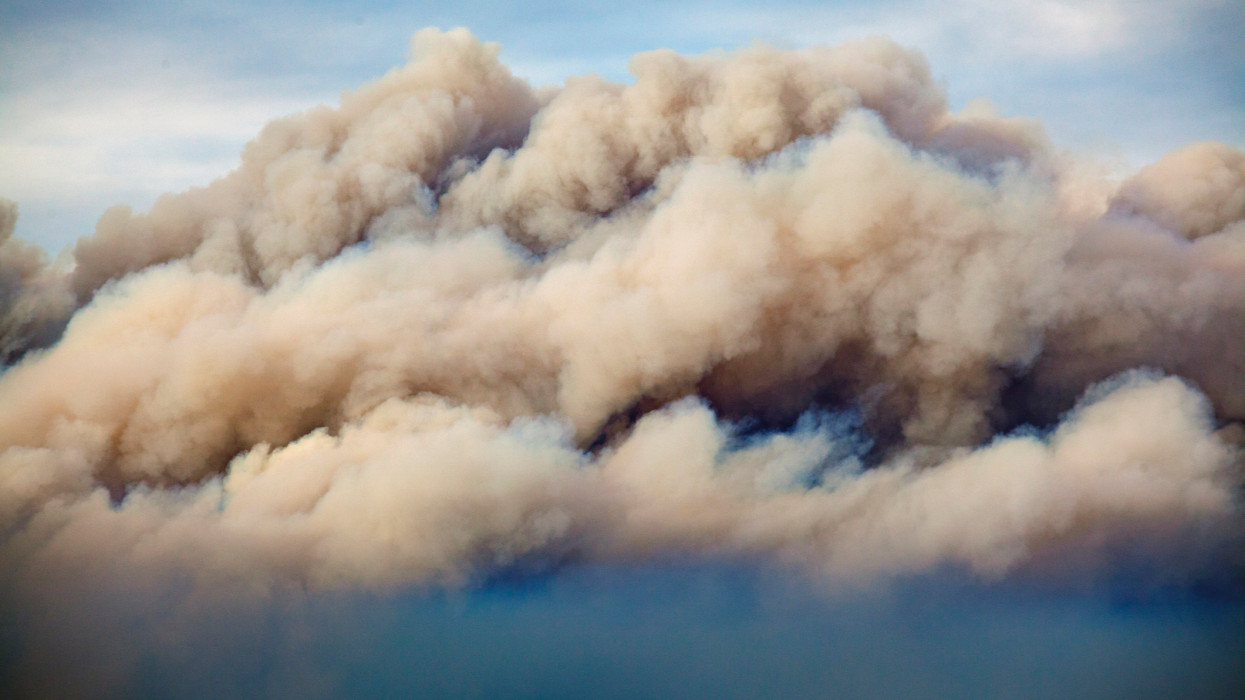 Sűrű füst gomolyog Magyarország felett: kegyetlen pusztítás volt, innen érkezett