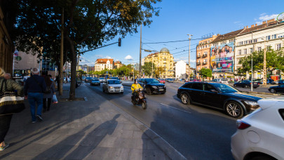 KRESZ változás 2026: áll a bál a közlekedési módosítások körül - lassan eldől, milyen új szabályokra készülhetünk