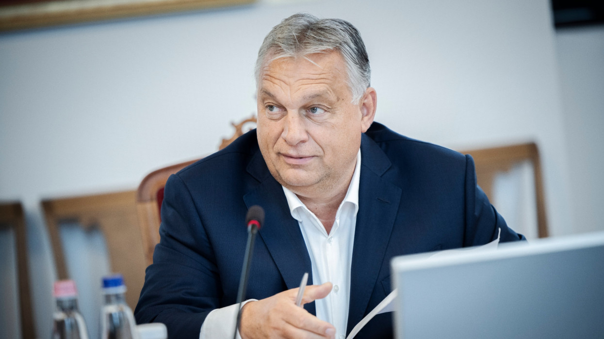 Béremelést lengetett be Orbán Viktor: ezt üzente a magyar melósoknak