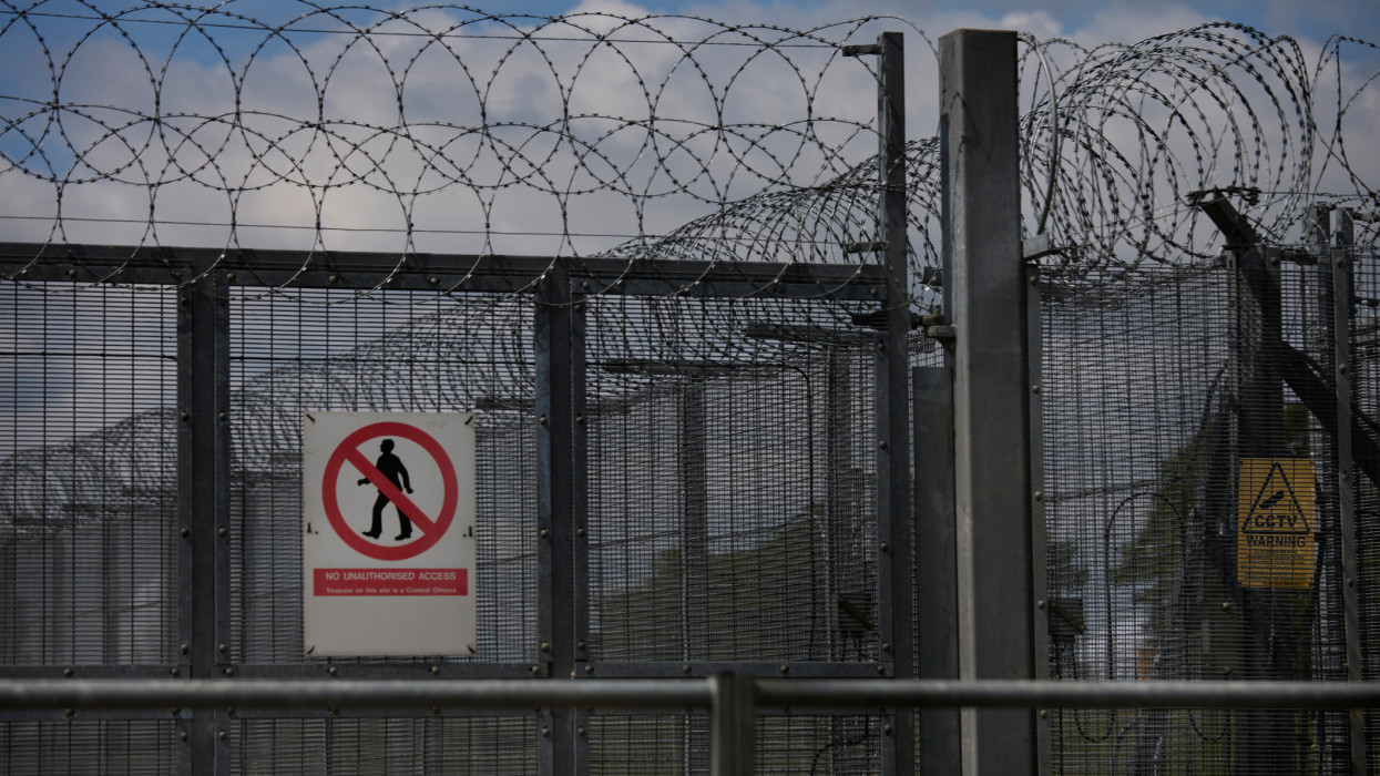 immigration control / closed borders