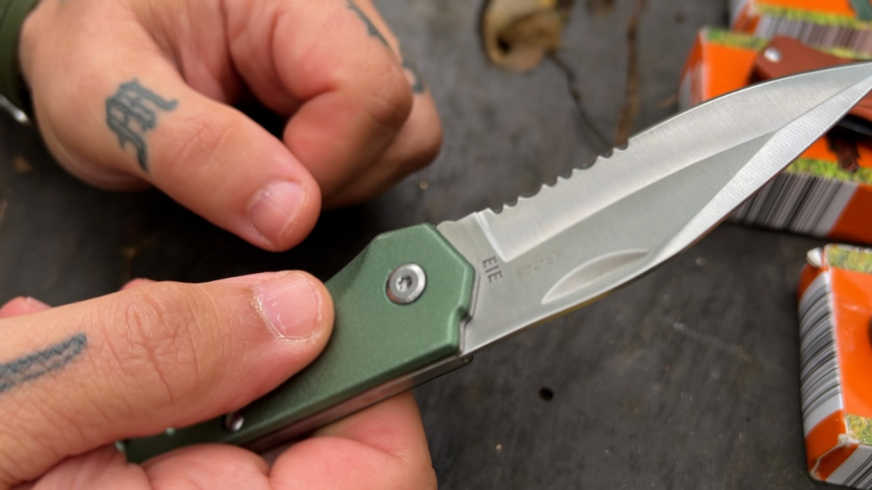 Teszten az Aldi, Praktiker, Decathlon filléres zsebkései: érdemes megvenni az áruházi bicskákat?