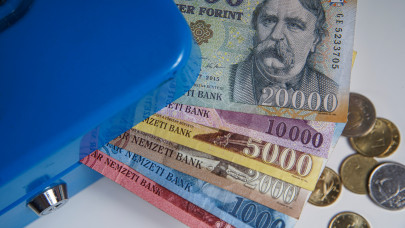 Rossz hír a megtakarítóknak: hatalmas kamatvágás következik a Bónusz Magyar Állampapírnál